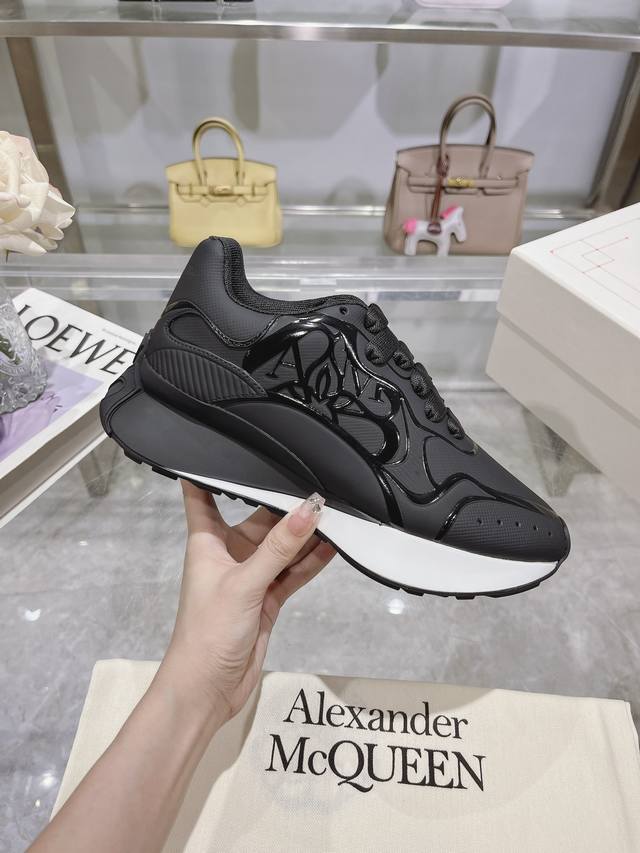 Alexander McQueen Spring/Summer Men's Sprint Sports Couple's Shoes. Stylish and