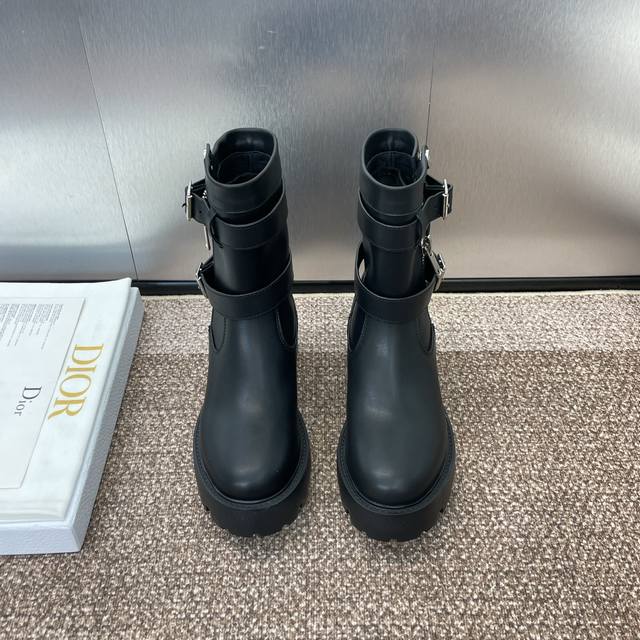 Factory p price p Dior Dior Autumn and Winter New D-Major Series Punk Style Wome