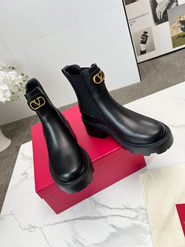 Valentino purchasing agent levelThe classic Valentino horse-hooped boots are so