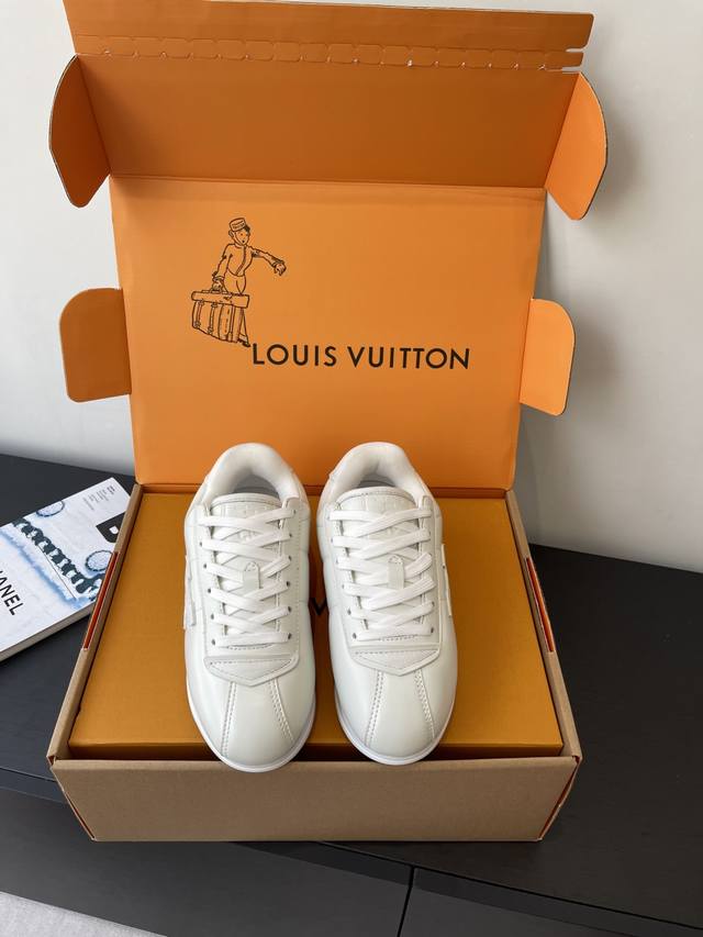 Factory top version Louis Vuitton Pharrell Louis Vuitton catwalk collaboration J