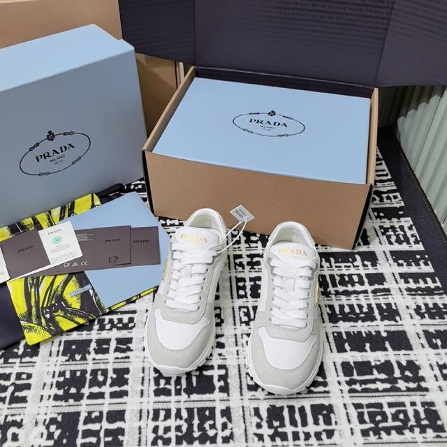 Made in Dongguan, packaged in the same box as the official website. Prada 25Ss