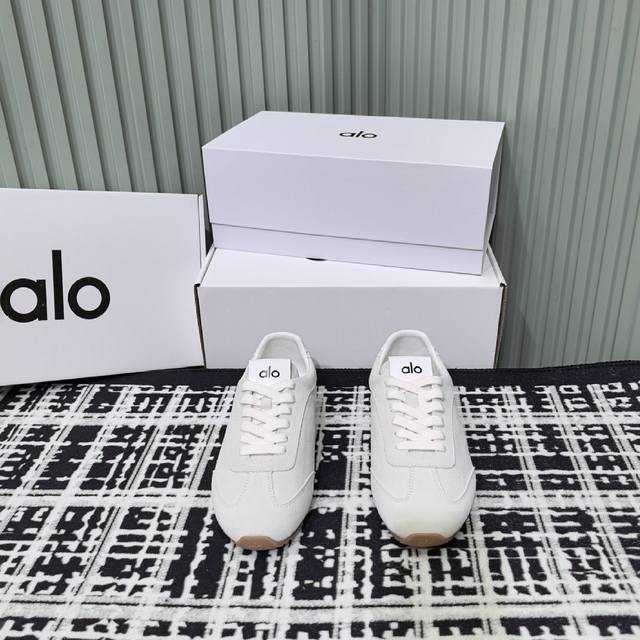 Alo 2025 New German Training Shoes Comfortable Casual Sneakers Alo understands w