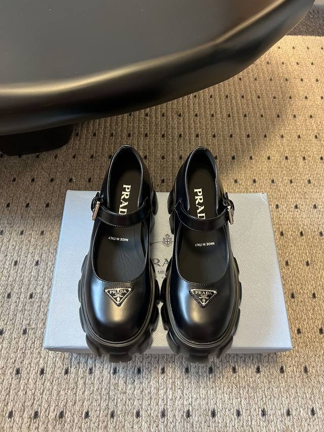 prad* Prada's new 25Ss thick-soled Mary Jane shoes ( ) are retro, stylish, and a