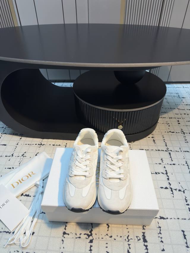 Dior C'est series thick-soled casual sneakers for couplesOriginally purchased, d