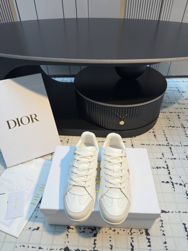 Dior Dior Spring/Summer 25 casual sneakers, white sneakers , are meticulously c