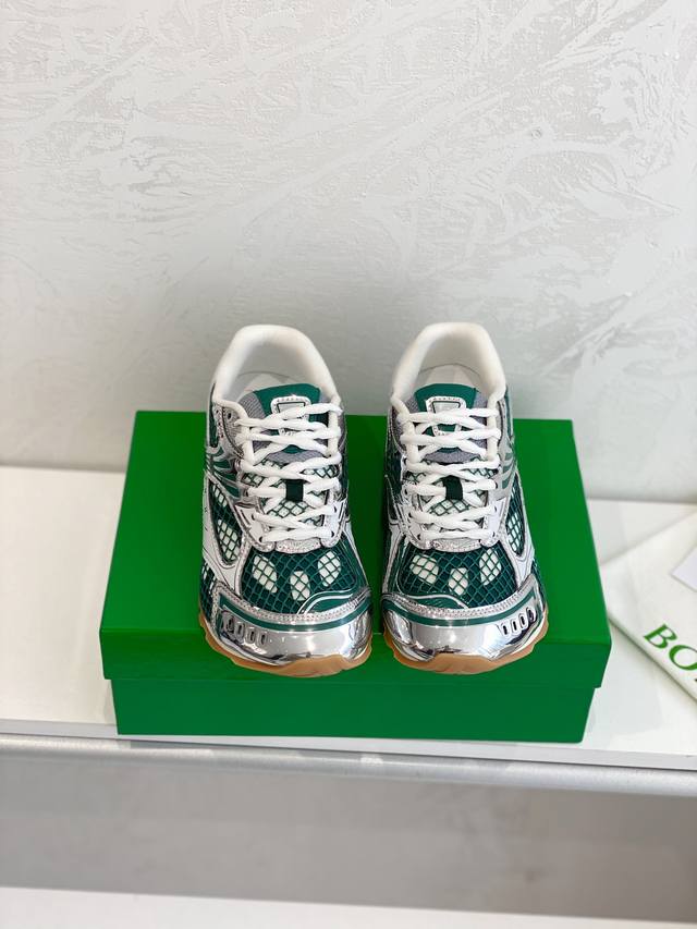 2025 New Color High-End Edition Original 1:1 Couple's Men's Shoe + 10 New Models