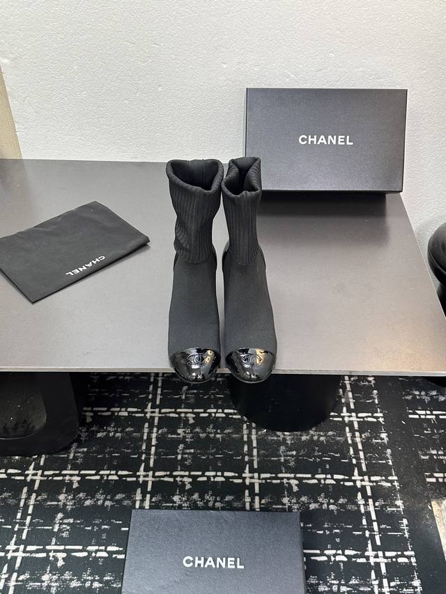 Chanel Chanel Chanel 25Ss Autumn/Winter Chunky Heel Sock BootsThe sock is made o