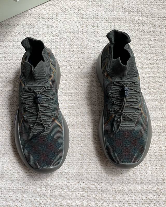 Warhorse Series Burberry New Men's Knitted Casual Sneakers Burberry's classic ya