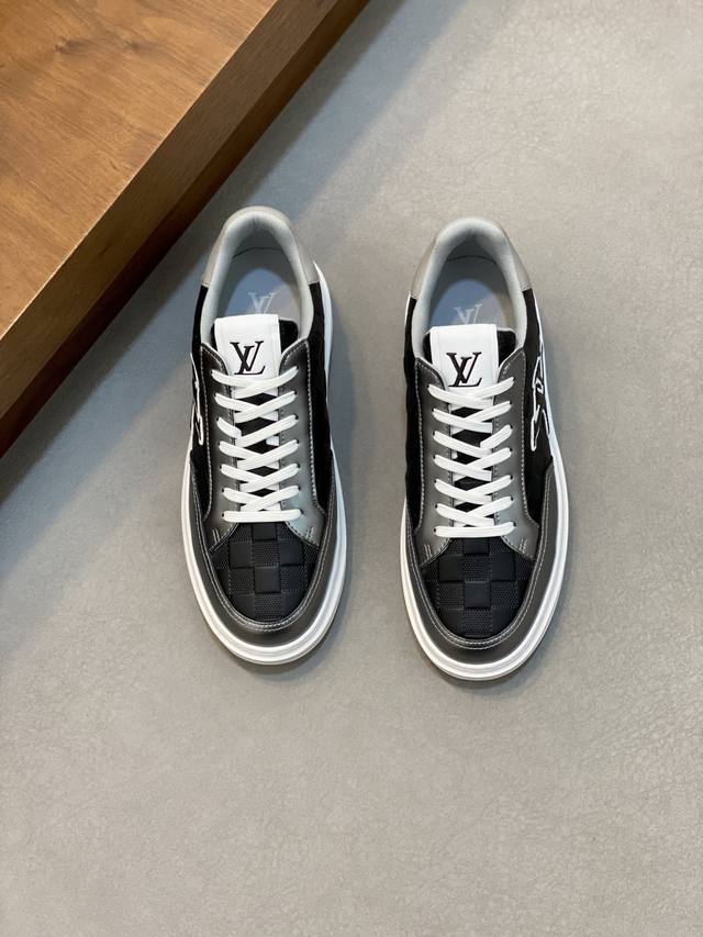 L New men's high-end casual sports shoes, made from imported top-grain cowhide w