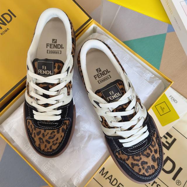 Top version: Couple's style Fendi Match capsule series couple's casual sports sh