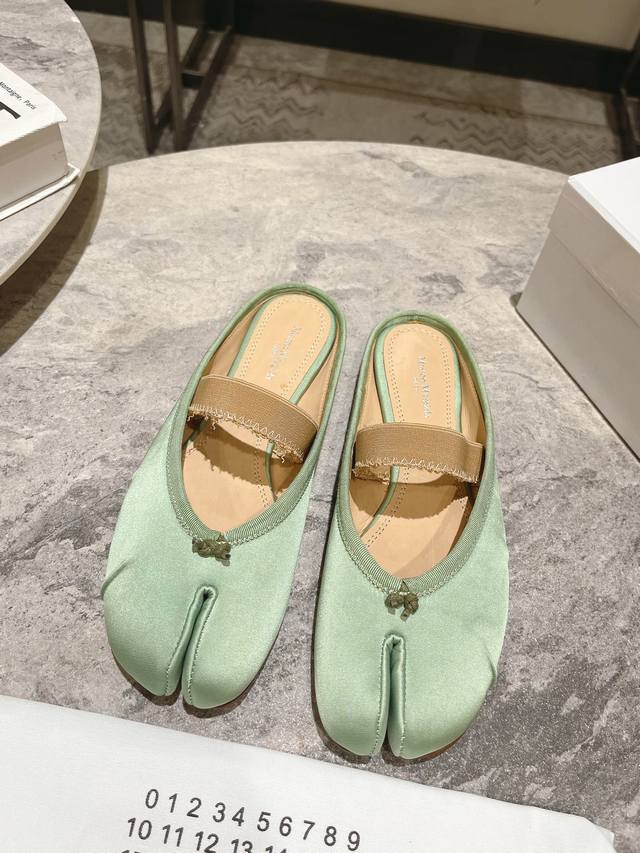 High-end quality! Maison Margiela Mm6 24Ss new wrinkled tabi ballet shoes with