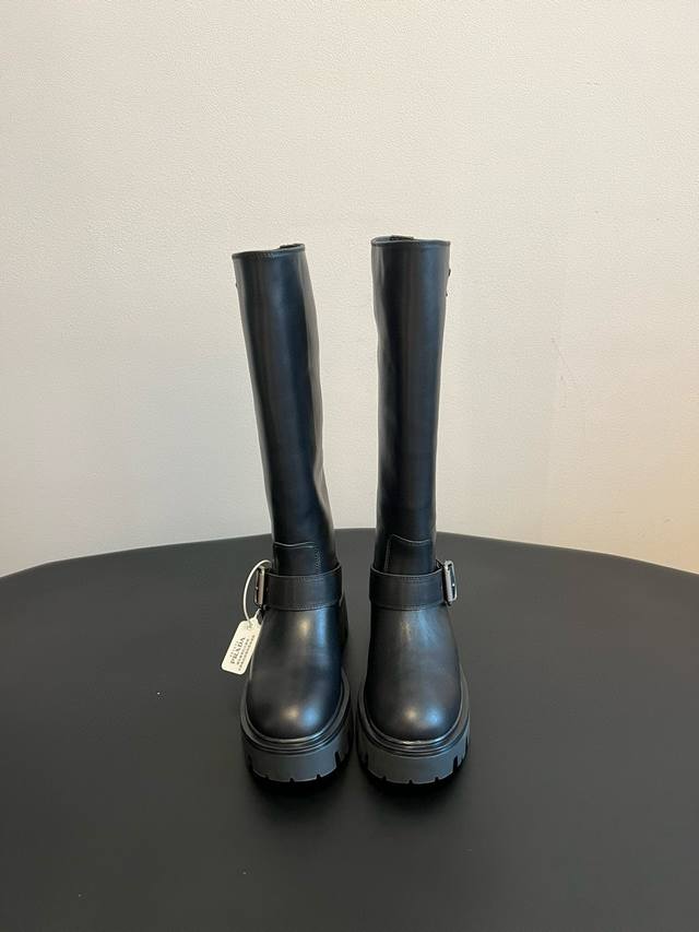 Suede 570 leather top, prad* Prada's 2025 Fall/Winter hit, classic Chelsea Cava