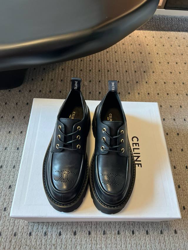 Celin* Loafers 25Ss. Celine's latest hit is truly unique. A pair of Celine loafe