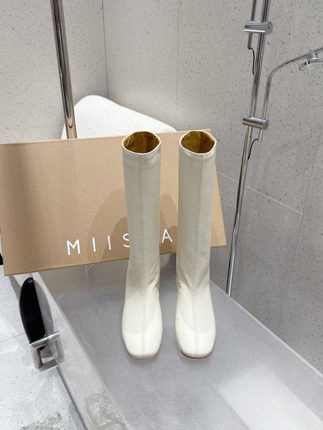 Shopping-agent-grade Khaite 25Ss Autumn/Winter Round-Toe Flat-Sole Heightened Bo