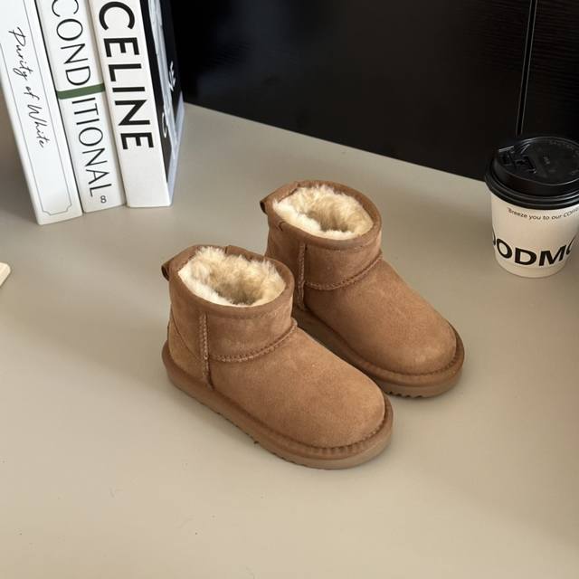 Ugg Classic Basic Children's Style# Low-top The best choice for children Size: 2