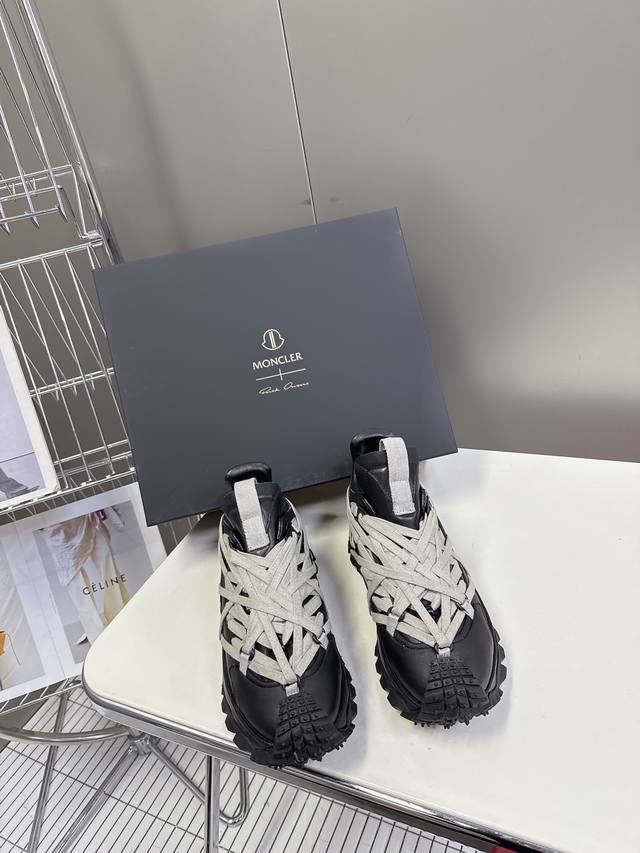 Rick Owens and Moncler's Crazy Lace-Up V-Sole Hiking Shoes (Couple Style) This