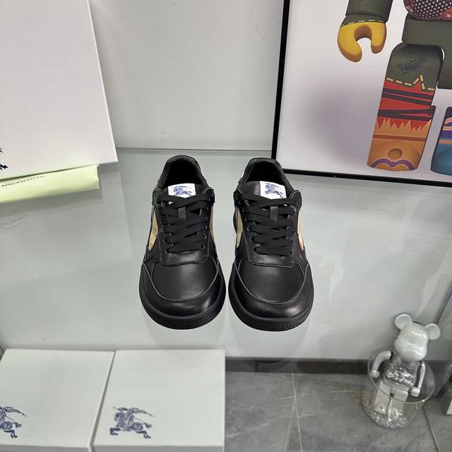 New Burberry couple's sneakers, made in Italy, are crafted from smooth calfskin