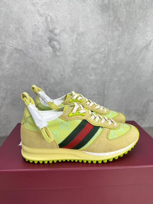 Premium Edition Gucci's latest runway model, the Re-Motion series, features thic