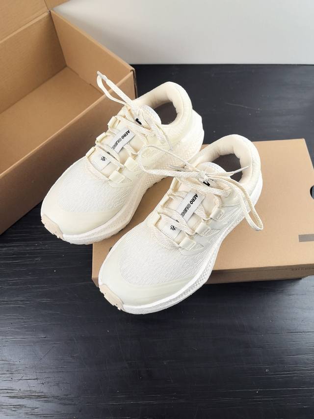 Top-of-the-line version: Salomon Aero Glide 3rd Generation Ultralight Outdoor Ca Top-of-the-line version: Salomon Aero Glide 3rd Generation Ultralight Outdoor Ca