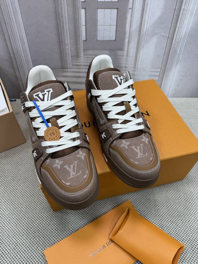 Lv-Trainer Louis Vuitton vs. all market versions, couple's style. New basketball