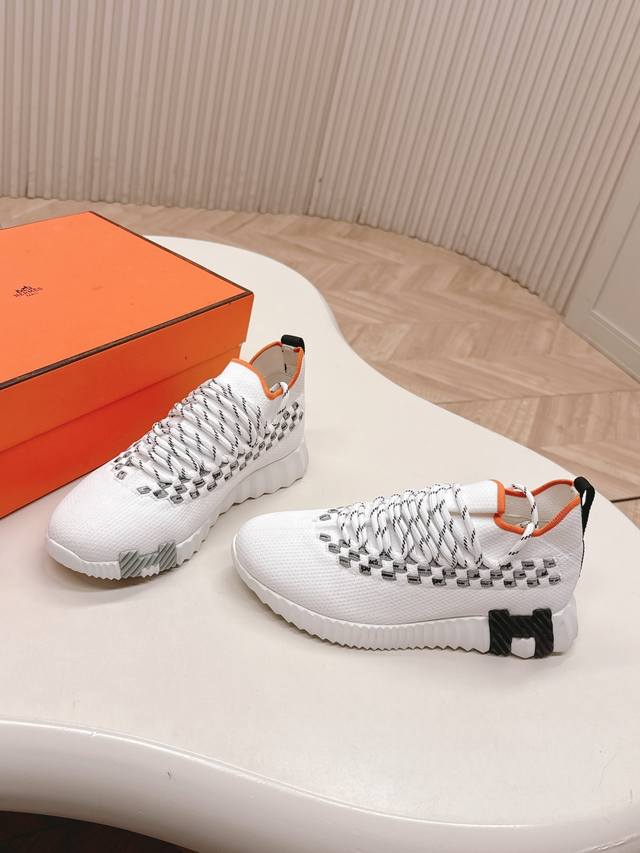 Couples' styles for both men and women. Herm