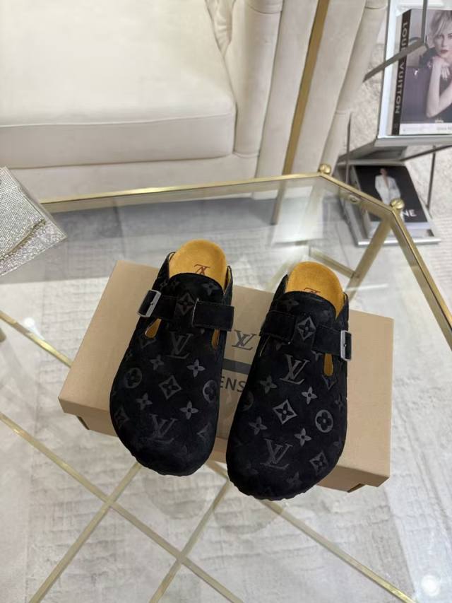 LV Couple's Closed-Toe Slippers for Men and Women | Super-luxury, step with sty