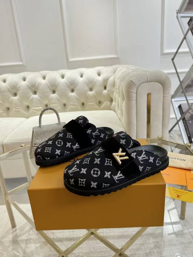 High-End Women's Closed-Toe Slippers **LV Classic Closed-Toe Slippers | Timeles