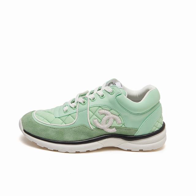 p Chanel 25 counter top casual sports shoes This classic design; the upper is em