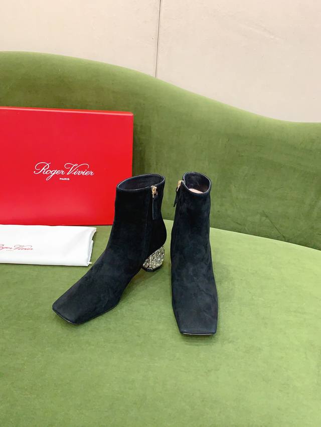 Factory price p Roger Vivie's newest rhinestone heel ankle boots are elegant an