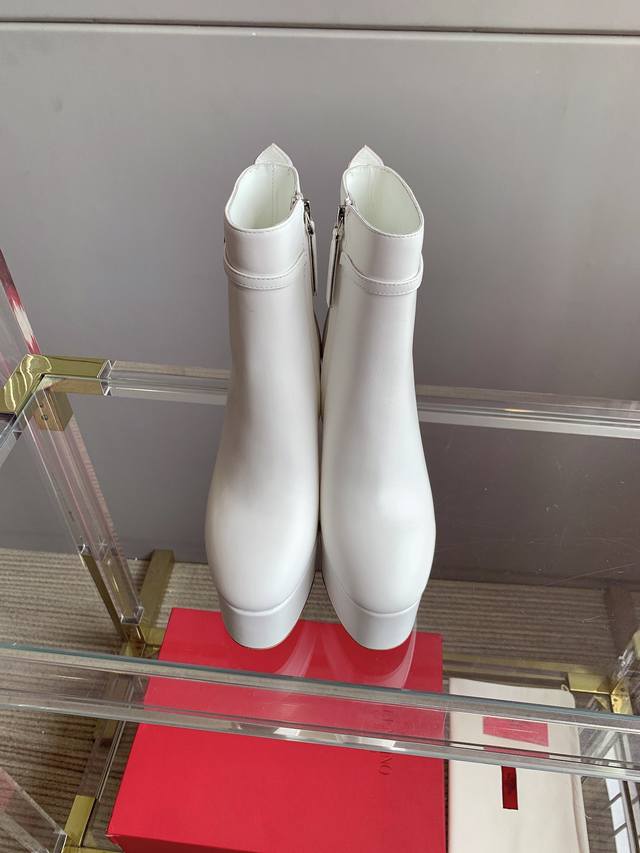 Factory price p Valentin* new high-heeled ankle boots with super thick platform