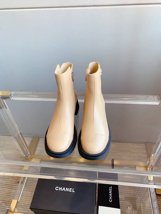 Factory price p Chane* new style ankle boots, classic, simple and versatile sty