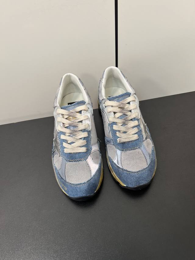 Men's 70 Golden Goose | Dadstar low-top sneakers Ggdb Dad Star's new sneakers a Men's 70 Golden Goose | Dadstar low-top sneakers Ggdb Dad Star's new sneakers a
