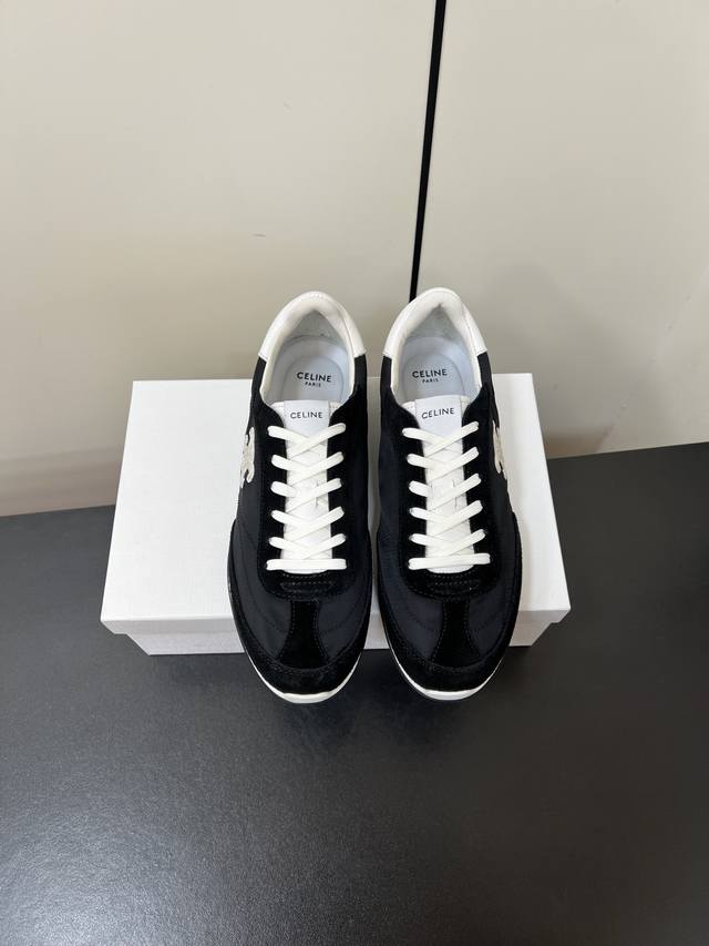Celine's latest spring and summer Racer Forrest Gump sneakers are highly recomme