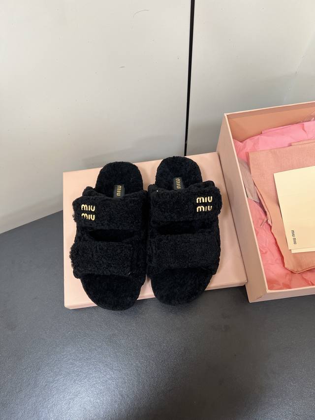 Miumiu Miu Miu 2025Ss Autumn and Winter New Home Velcro Furry Slippers Furry Sli