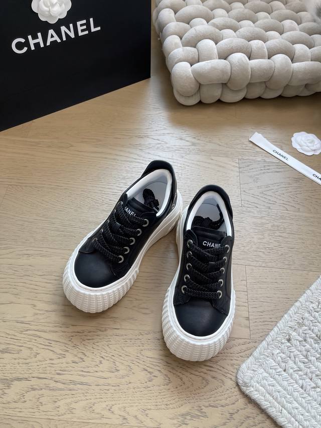 Chanel 25C new sports casual shoes top version! First sale original custom uppe