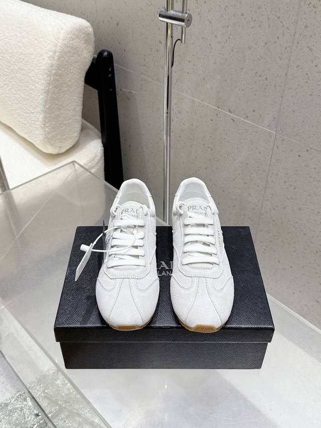 Premium edition Prada Fw25 Showroom German training shoes casual shoes. The outs