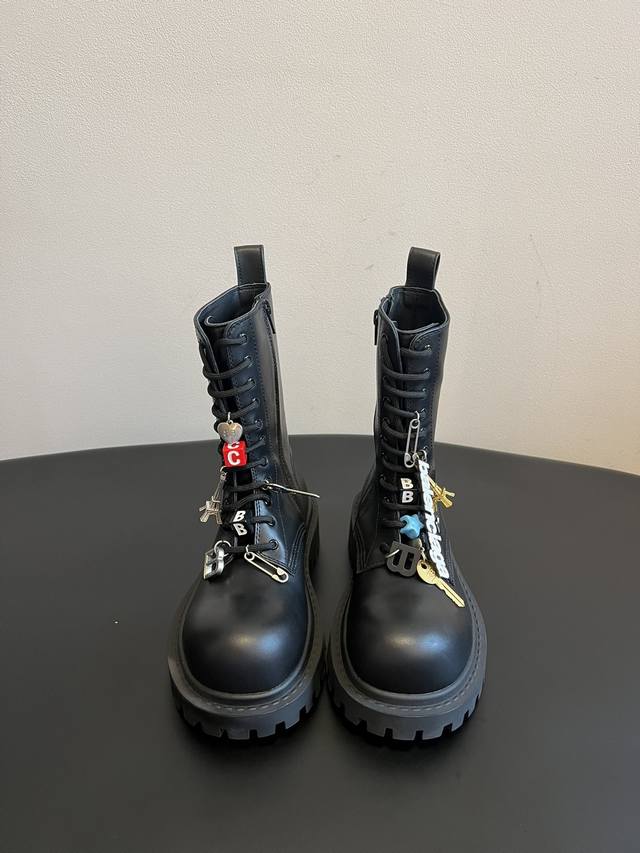 Top quality Balenciaga 25Ss autumn/winter new lace-up double-B buckle Martin boo