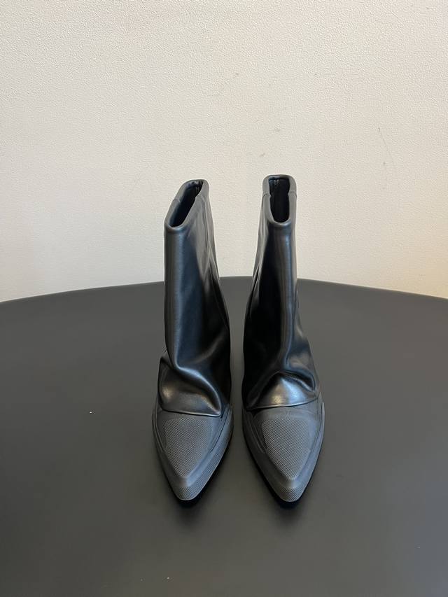 Top quality Dymonlatry Niche designer's new distressed pointed toe boots 3cm hei