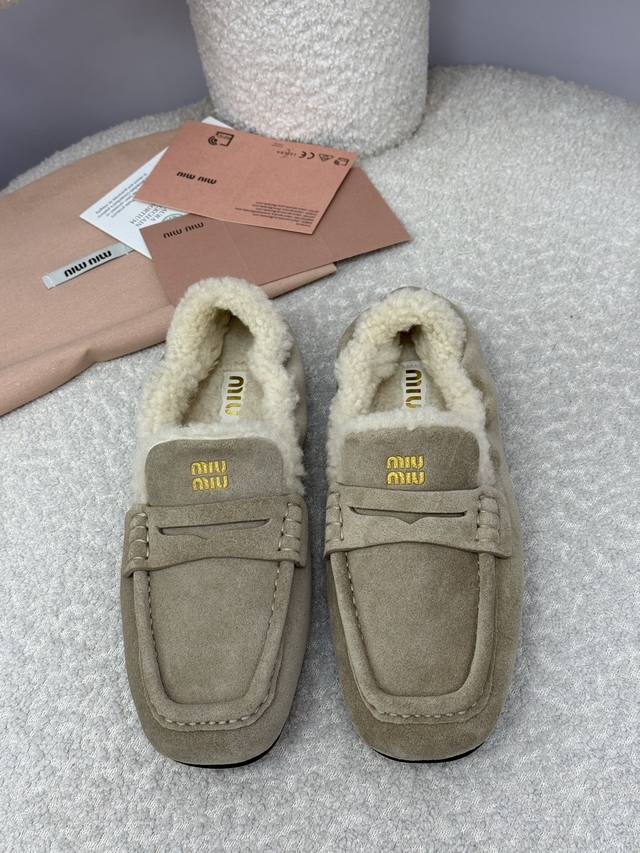 Top quality | Comes with a flight case Miumiu Fw25 New Arrival~ New fall/winter