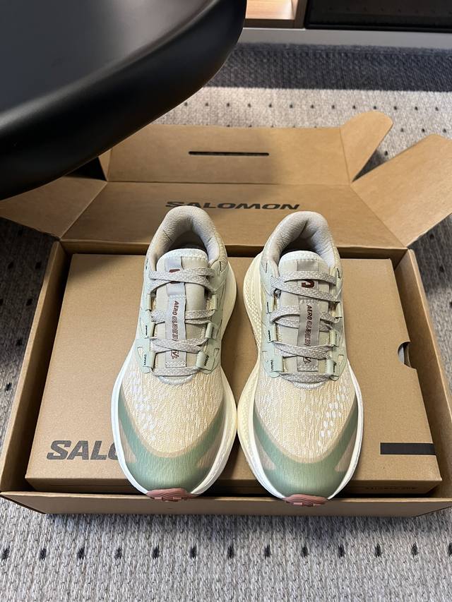 Top Quality Salomo*25Ss New Aero Glide3 Grvl Running Shoes Salomon products are