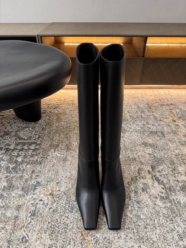 New arrival! Fabric: sheepskin Lining: sheepskin Sole: through-dyed cowhide Ele