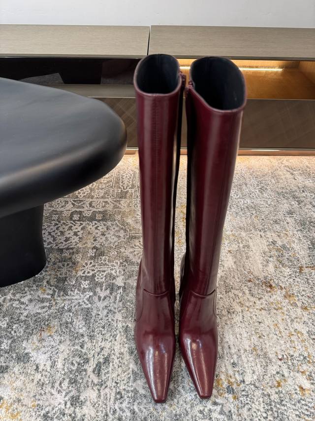 New arrival for fall and winter Fabric: waxed leather Lining: cowhide Sole: cow