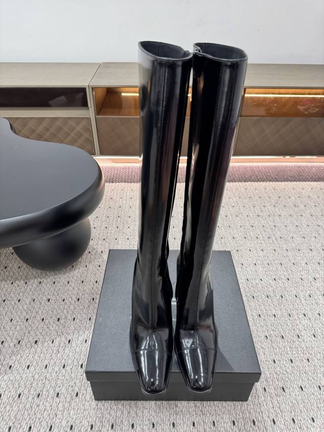 New arrival for autumn and winter Fabric: waxed leather Lining: cowhide Sole: c