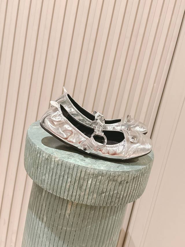 Top version: : Balenca*A new patent leather shoes with hardware buckles series!