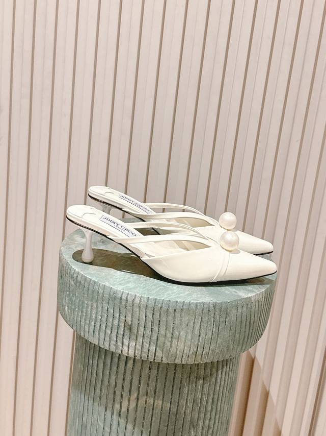 Top version: :Jimmy Choo Jimmy Choo 25 Sana pointed pearl-embellished mules with