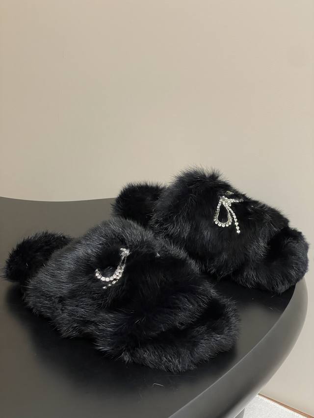 25S New Fall/Winter Balenciaga Paris Family's latest crystal diamond bow and dia