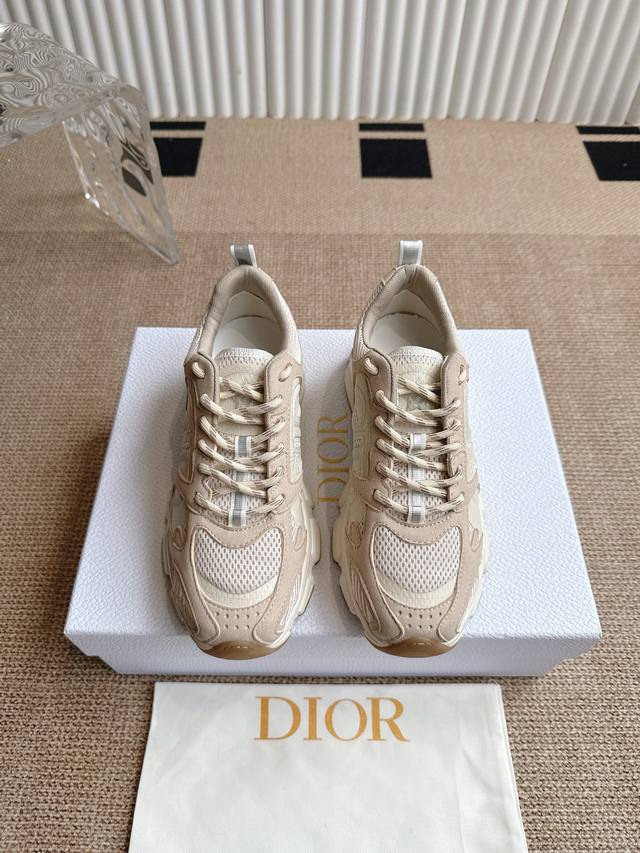 Dior Dior Vibe SneakerThe Dior Vibe sneaker is a reimagining of the classic runn