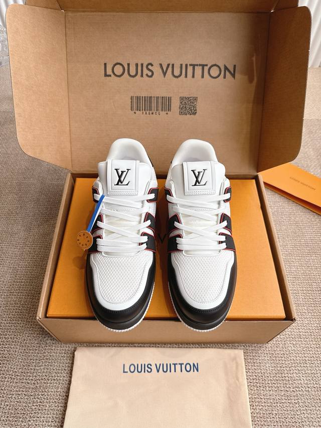 Lv Louis Vuitton Trainer Maxi sneakers introduce the loose silhouette of the rea