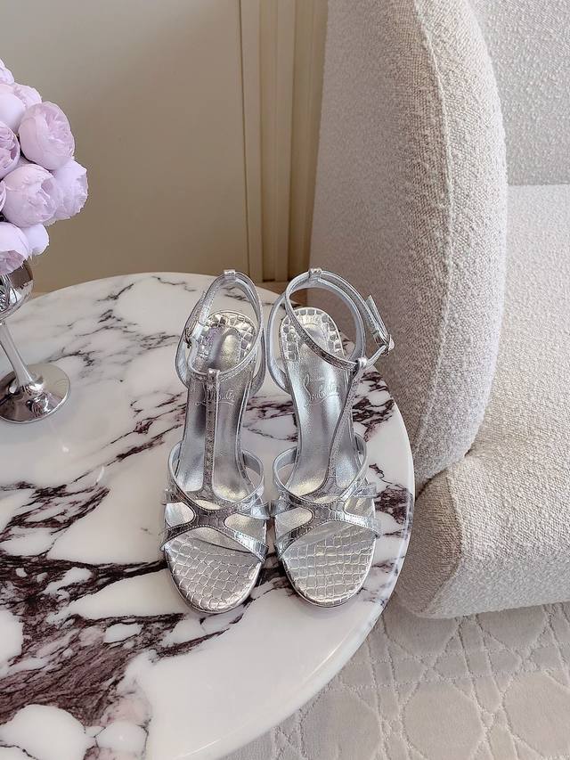 Factory price p Christian Loubouti* New red-soled high-heeled sandals with smoo