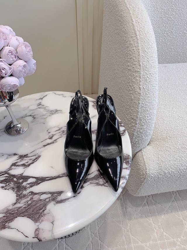 Factory price p Christian Loubouti* New red-soled high heels with smooth curves